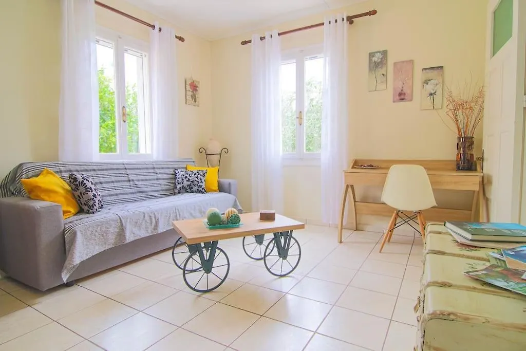 Kroussos Cottage Faraklata Greece