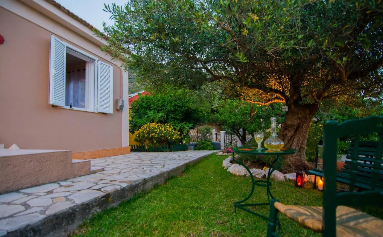 Kroussos Cottage Faraklata Country house