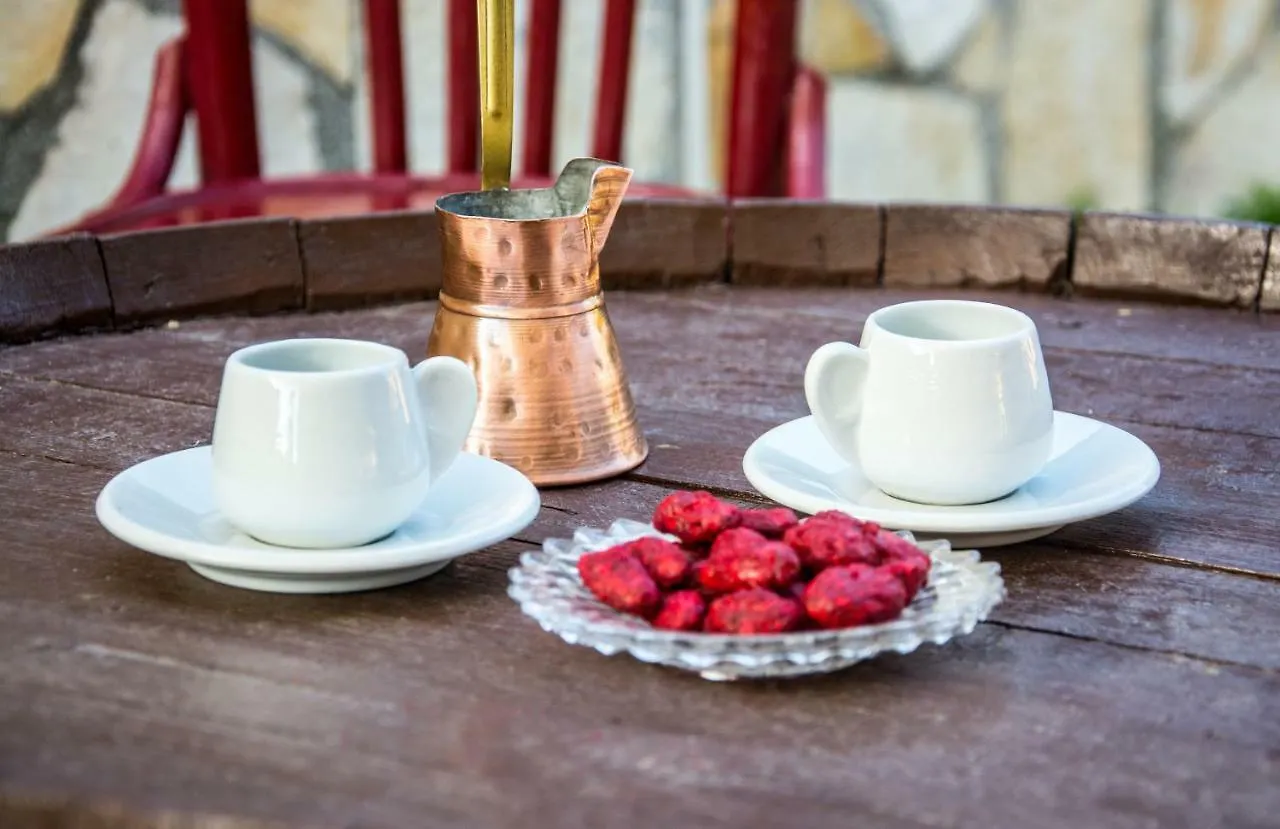 Kroussos Cottage Faraklata Greece