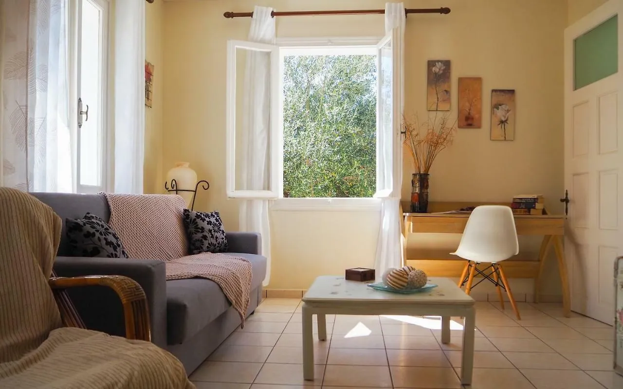 Country house Kroussos Cottage Faraklata Greece